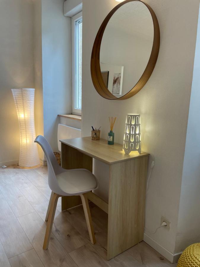 Apartament T2 Plein Centre Au 1Er Etage Avec Parking Prive Millau Zewnętrze zdjęcie