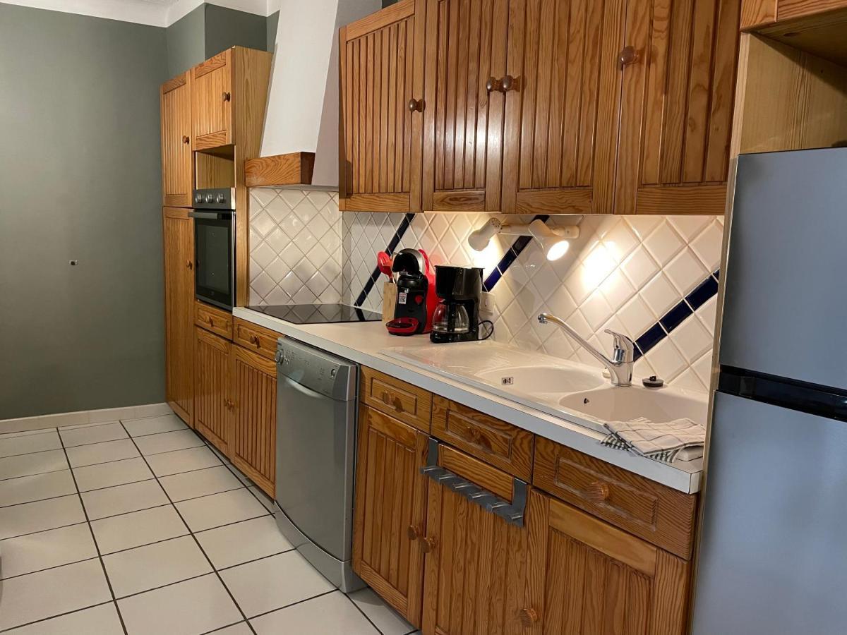 Apartament T2 Plein Centre Au 1Er Etage Avec Parking Prive Millau Zewnętrze zdjęcie